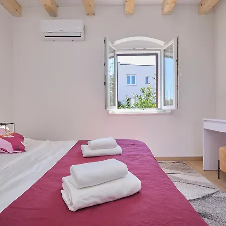 아파트 New! Adriatic Shell - 10 Min Walk To