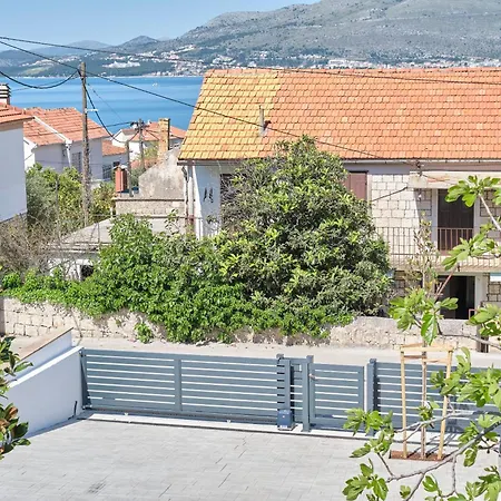 아파트 New! Adriatic Shell - 10 Min Walk To