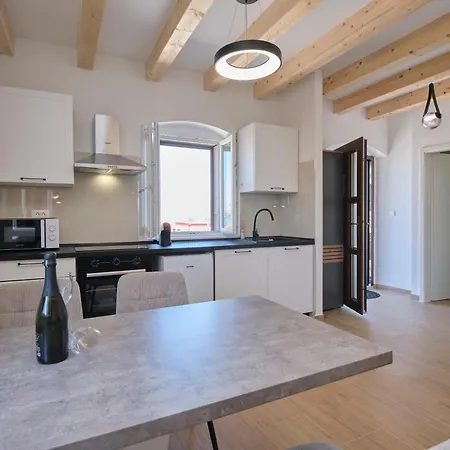 New! Adriatic Shell - 10 Min Walk To 아파트